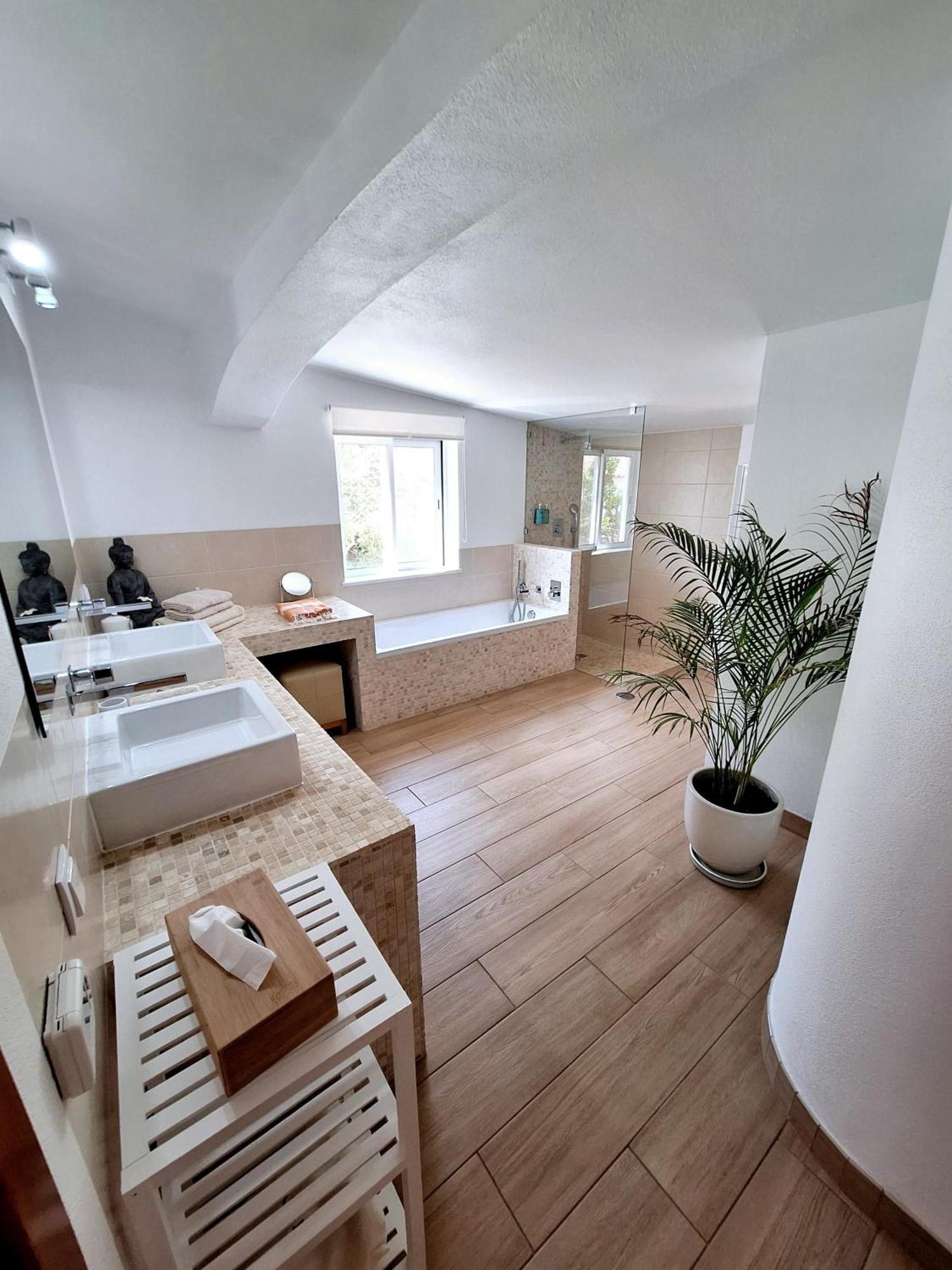 Romantik Villa Salema Eksteriør billede